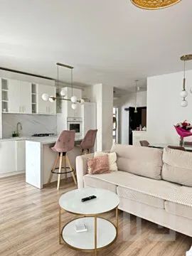 Apartament cu 2 camere, mobilat si utilat, parcare, zona Vivo