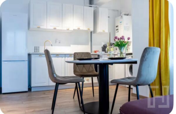 Apartament ultrafinisat, 3 cam, etaj intermediar, Teilor, Floresti