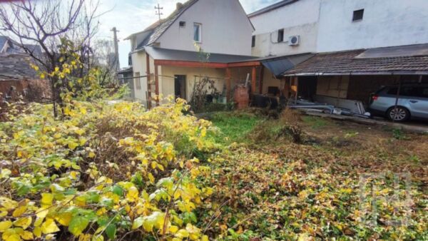 0% Comision! Teren intravilan cu casa., 481 mp, front 14 m, Marasti