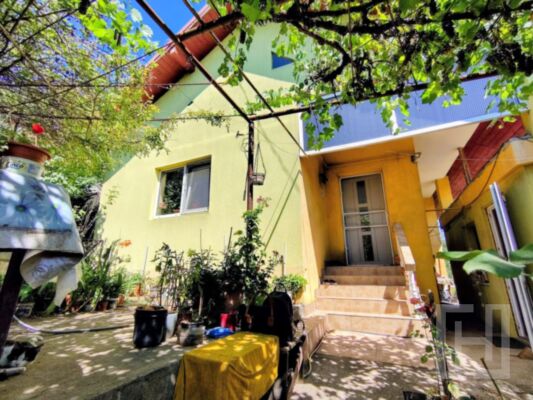 Casa unifamiliala 120 mp utili,  cu 477 mp teren, garaj, Dambul Rotund