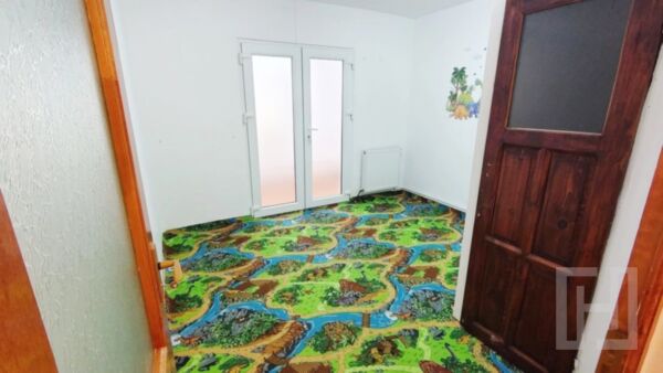 Apartament 3 camere,  70 mp , parter inalt/ 4E,  zona U.T.C.N.,Zorilor