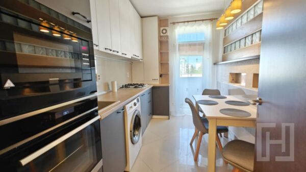 Apartament 2 camere, decomandat, garaj,  Golden Tulip, Zorilor