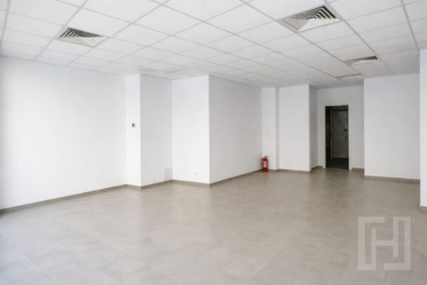 Spatiu comercial de inchiriat, 2 intrari, zona Piata Zorilor