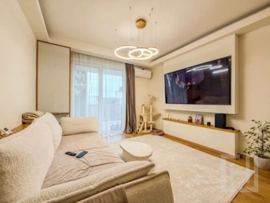 Apartament cu 2 camere, finisat mobilat, bloc nou, Intre Lacuri