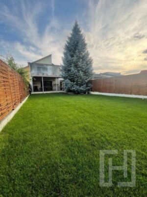 Casa finisata modern, parcari, zona Parcul Fraternitatii