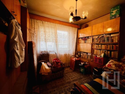 2 camere în Mănăștur, lângă BIG – etaj intermediar, balcon