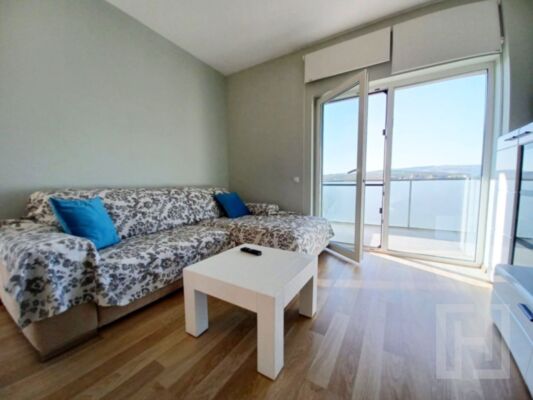 Apartament 3 camere, cu parcare, in Marina Residence zona Iulis Mall