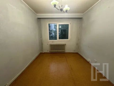 Apartament 2 camere, etaj 2 din 4, zona Casa Radio-Grigorescu