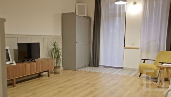 Apartament 2 camere 56 mp, tavan inalt - Strada E. Racovita - Central