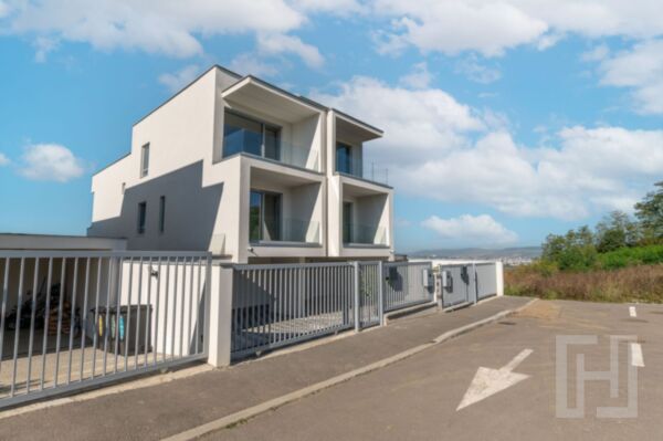 0 % comision ! Casa noua realizata cu materiale de calitate-Borhanci