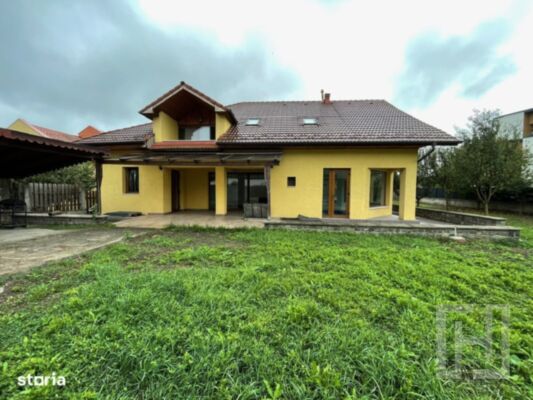 Casa individuala spatioasa, 1012 mp teren, zona Sopor