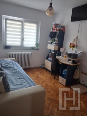 4 camere, etaj 1, zona strazii Ialomitei