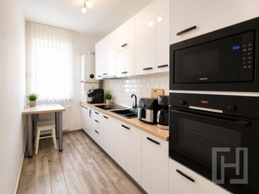 Apartament 3 camere, 65 mp + 10 mp balcon, parcare, Florești