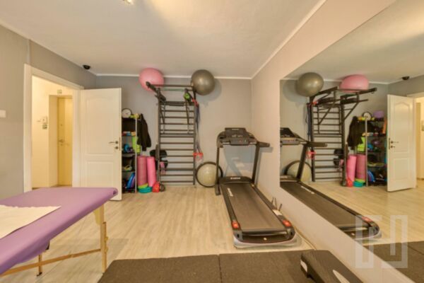 Spatiu comercial in CF, 2.8h, preluare de chiriasi, Aurel Vlaicu