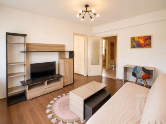 Apartament 2 camere, 44 mp, etajul 3,  strada Horea- Centru