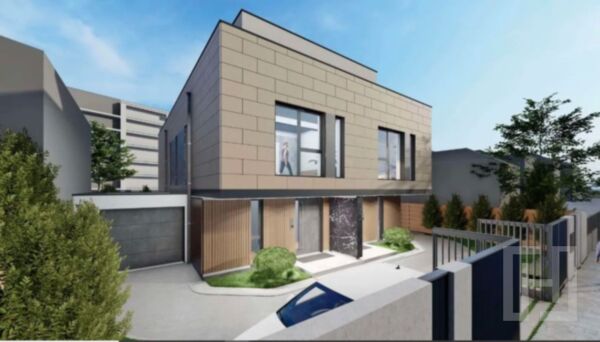 Casa de lux S+P+E+ER, teren 305 mp, zona de case, in Gheorgheni