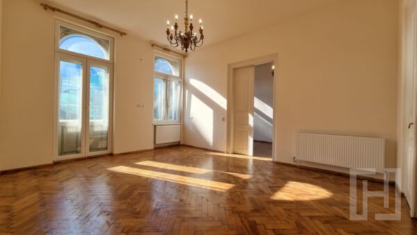 0 % comision, Locatie unica, Apartament in cladire istorica an 1900