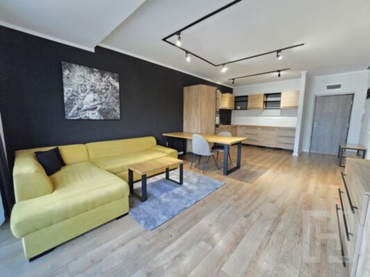 Apartament 2 camere,etaj intermediar, zonaDambul Rotund-Calea Baciului