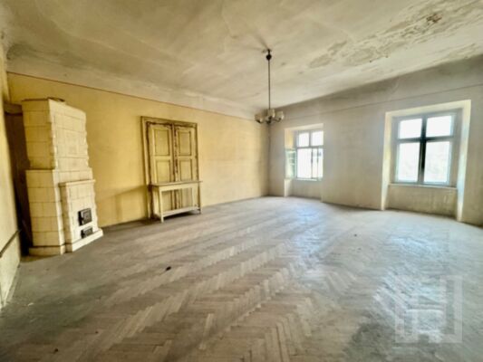 Apartament 2 camere 69mp/parcare  - cladire an 1654 - Centru istoric