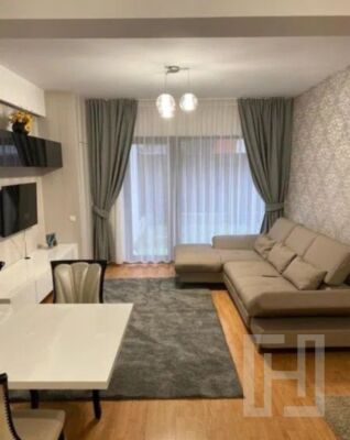 Apartament 2 camere, parcare inclusa, 33 mp gradina, zona Calea Turzii