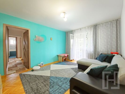 Apartament cu 3 camere, mobilat si utilat, zona Retezat Manastur