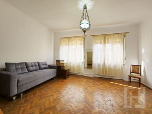 0% Comision Casa 3 camere, intr-un imobil cu 2 apartamente, Central