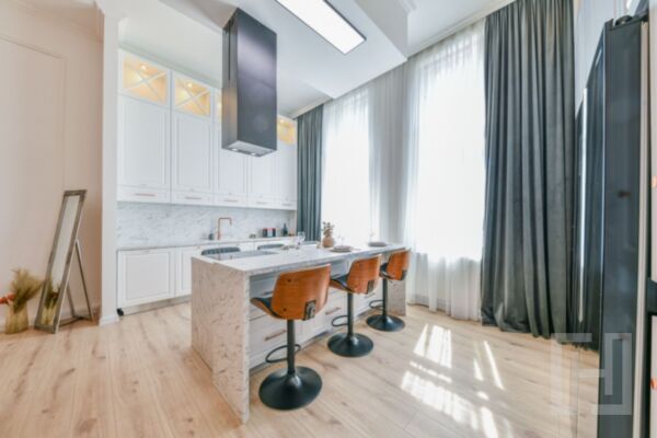 0% Comision, Apartament 3 camere, 83mp, Republicii, monument istoric