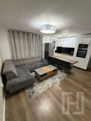Apartament 3 camere, 42 mp utili, complet renovat