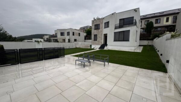 Casă de vânzare în Florești, teren 500 mp, zonă Vivo