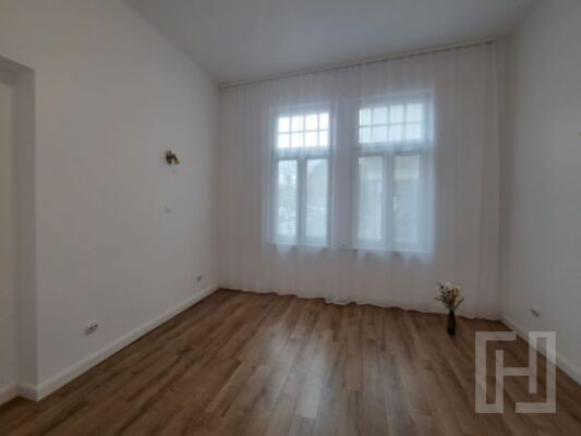 Apartament 1 cameră, central, în zona Casei de Cultură a Studenților