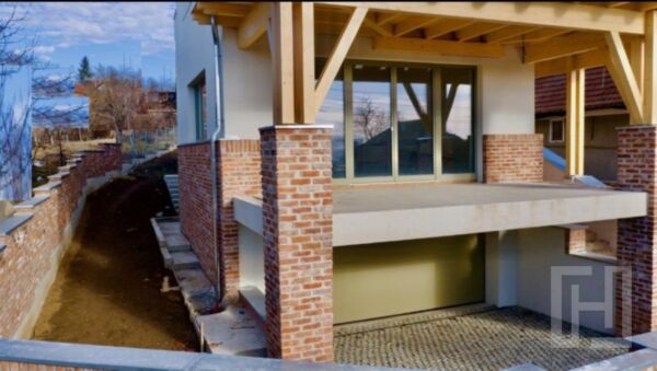 Casa noua ultramoderna, S+P+E, cu teren de 596 mp, in Dambul Rotund