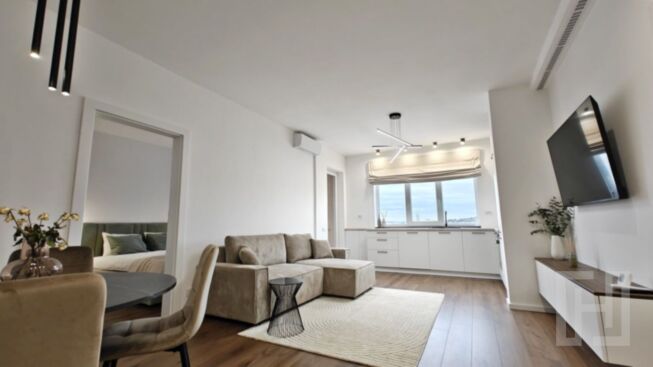 Apartament superb, 3 camere, la cheie, parcare, zona BMW