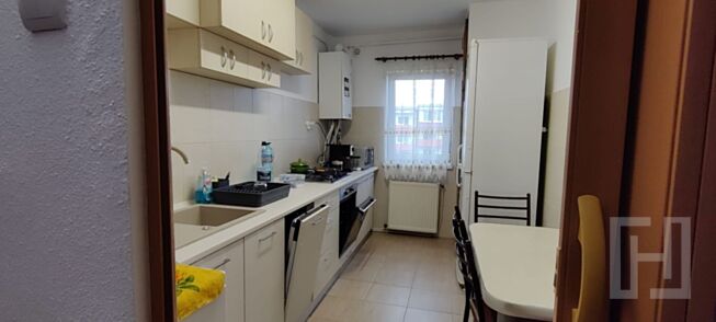 Apartament 4 camere, 70 mp, etaj 3/4,  piata Ion Meșter, Mănăștur