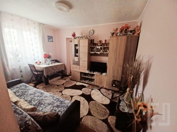 Apartament 2 camere, magazie,  doua locuri de parcare, in zona Iris