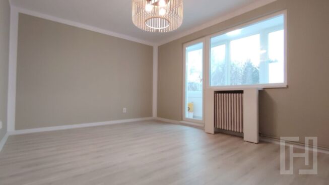 Apartament 4 camere decomandat, 2 băi, 77 mp + balcon, Mănăștur