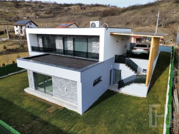 Casa individuala, 129 mp utili, teren 583 mp, zona Sun Garden Baciu