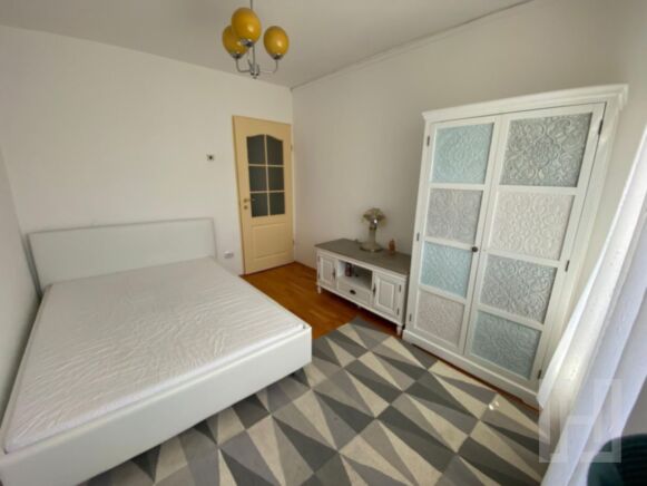 Apartament 3 camere decomandate 68 mp zona Piata Zorilor