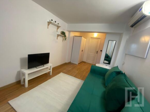 Apartament 1 camera, de inchiriat, cu parcare, zona strazii Alverna