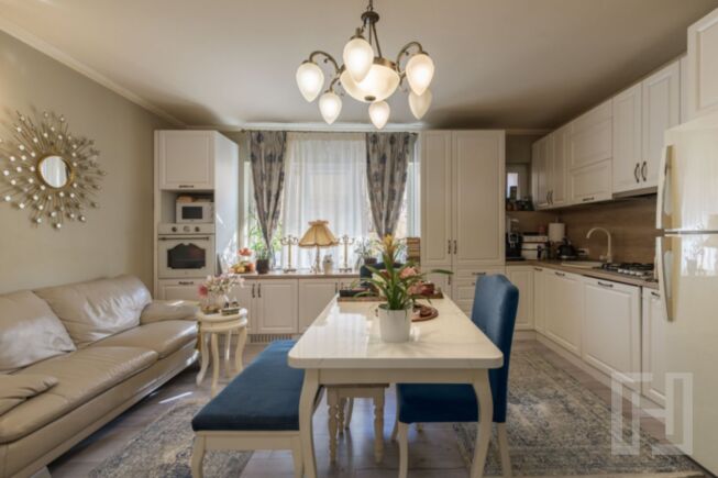 Apartament modern 2 camere decomandate - balcon și parcare – zona Lidl