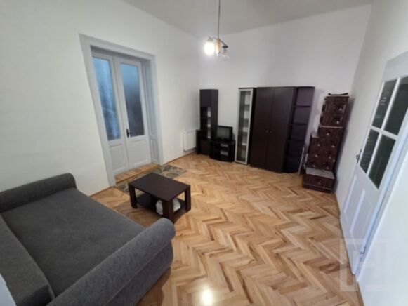 Casă 4 camere 112 mp Gruia – ideal locuință sau birouri, Semicentral