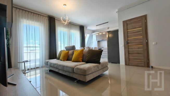 Apartament premium, 3 camere, langa lac, zona Iulius Mall