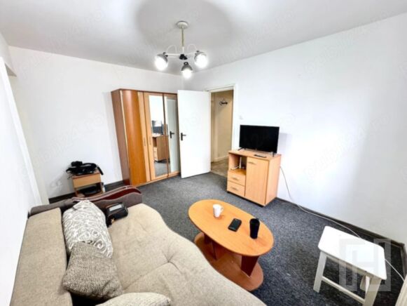 Apartament 2 camere, 37 mp,etaj 2/4,  renovat, Mănăștur