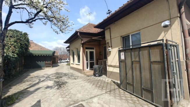 0% comision! Spatiu birouri 120 mp, 20 de locuri de parcare
